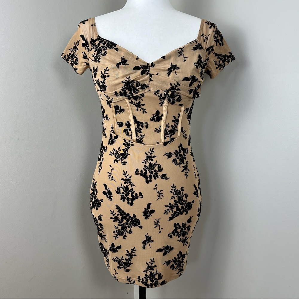 Privy Privately Privileged Velvet Floral Bodycon Dress